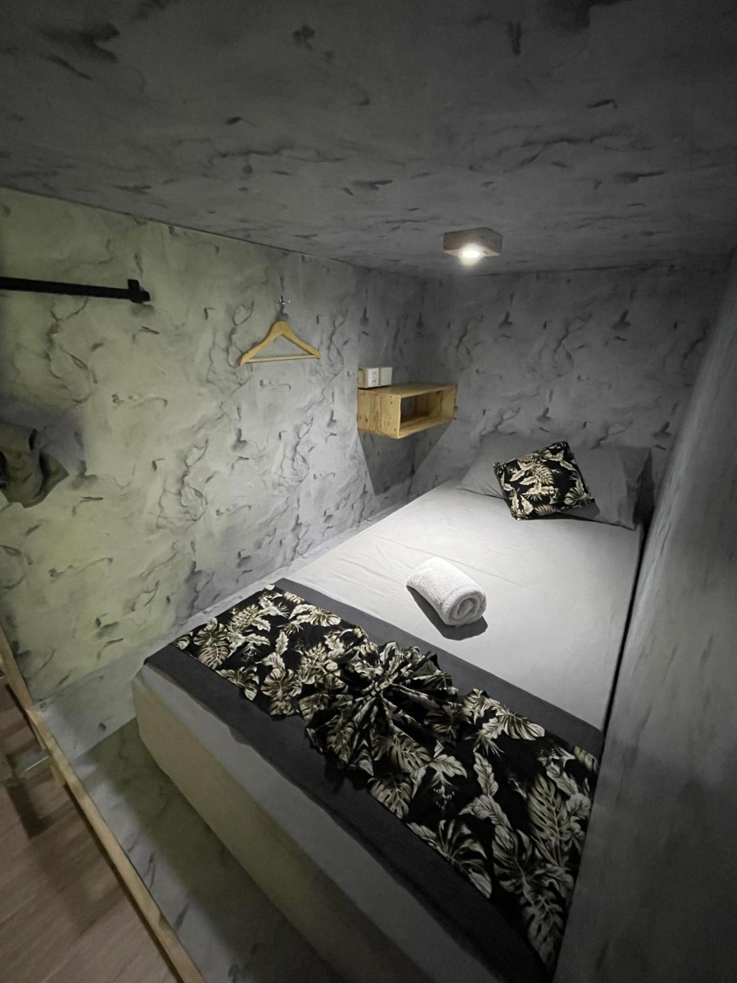 Pedidi Penida Hostel Batununggul Esterno foto