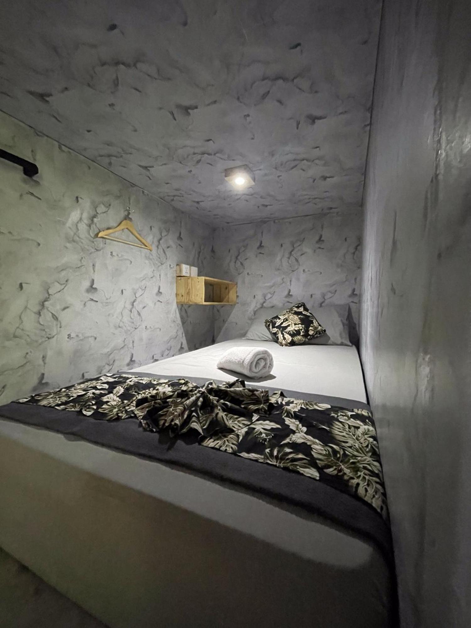 Pedidi Penida Hostel Batununggul Esterno foto