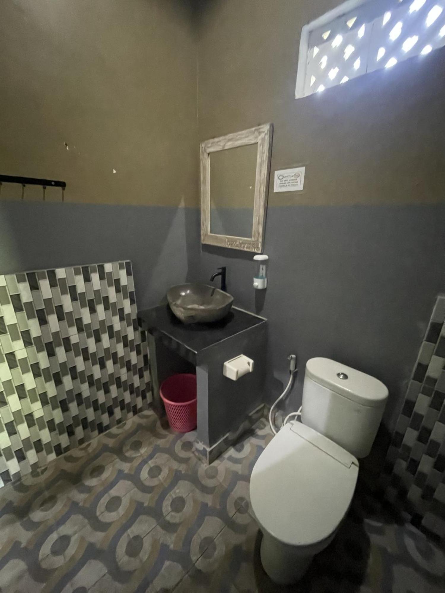 Pedidi Penida Hostel Batununggul Esterno foto