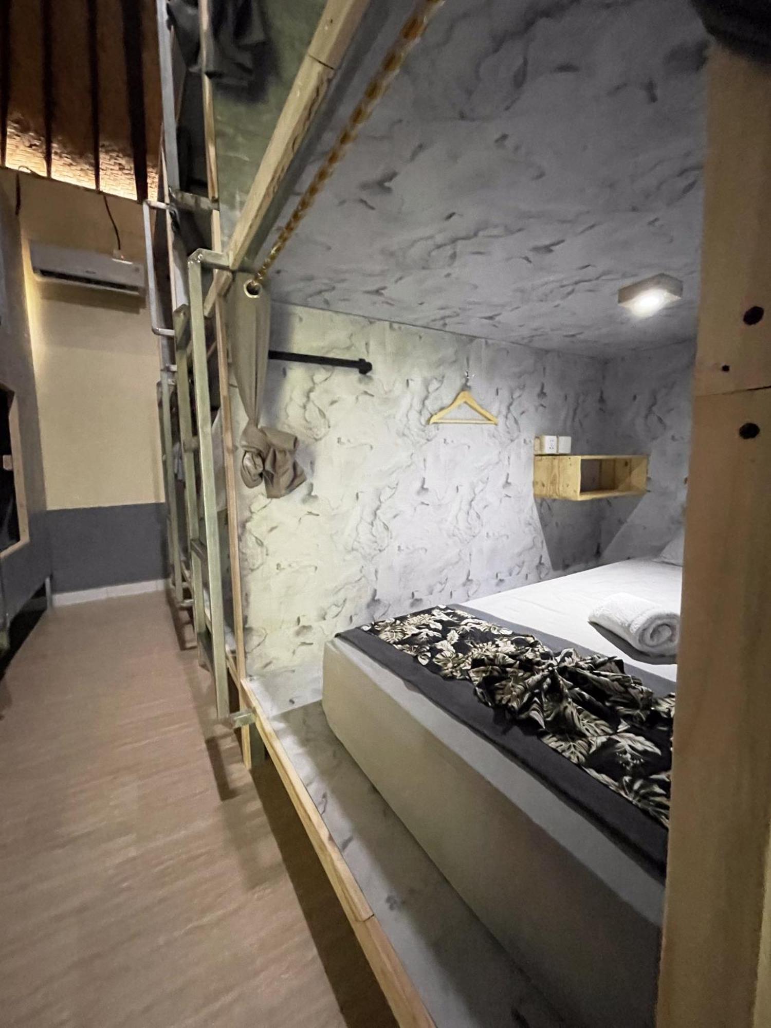 Pedidi Penida Hostel Batununggul Esterno foto