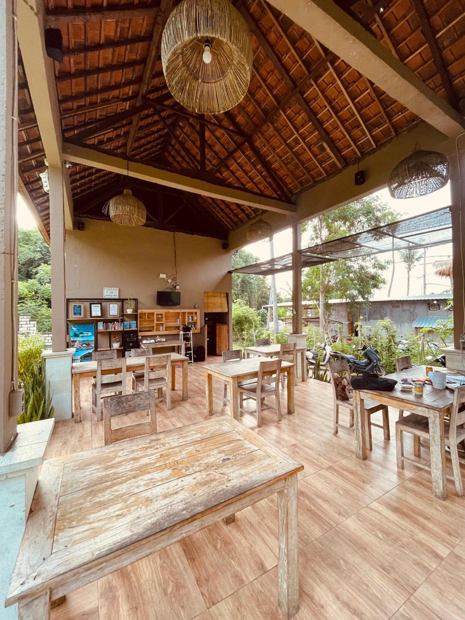 Pedidi Penida Hostel Batununggul Esterno foto