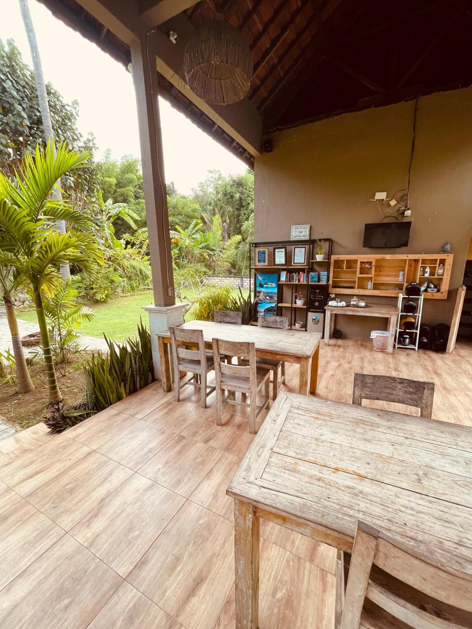 Pedidi Penida Hostel Batununggul Esterno foto