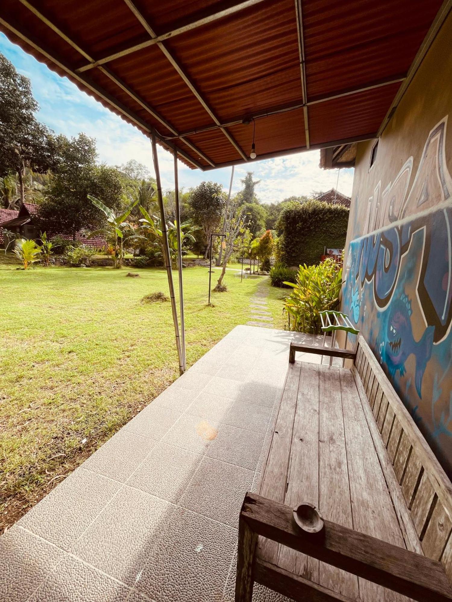 Pedidi Penida Hostel Batununggul Esterno foto
