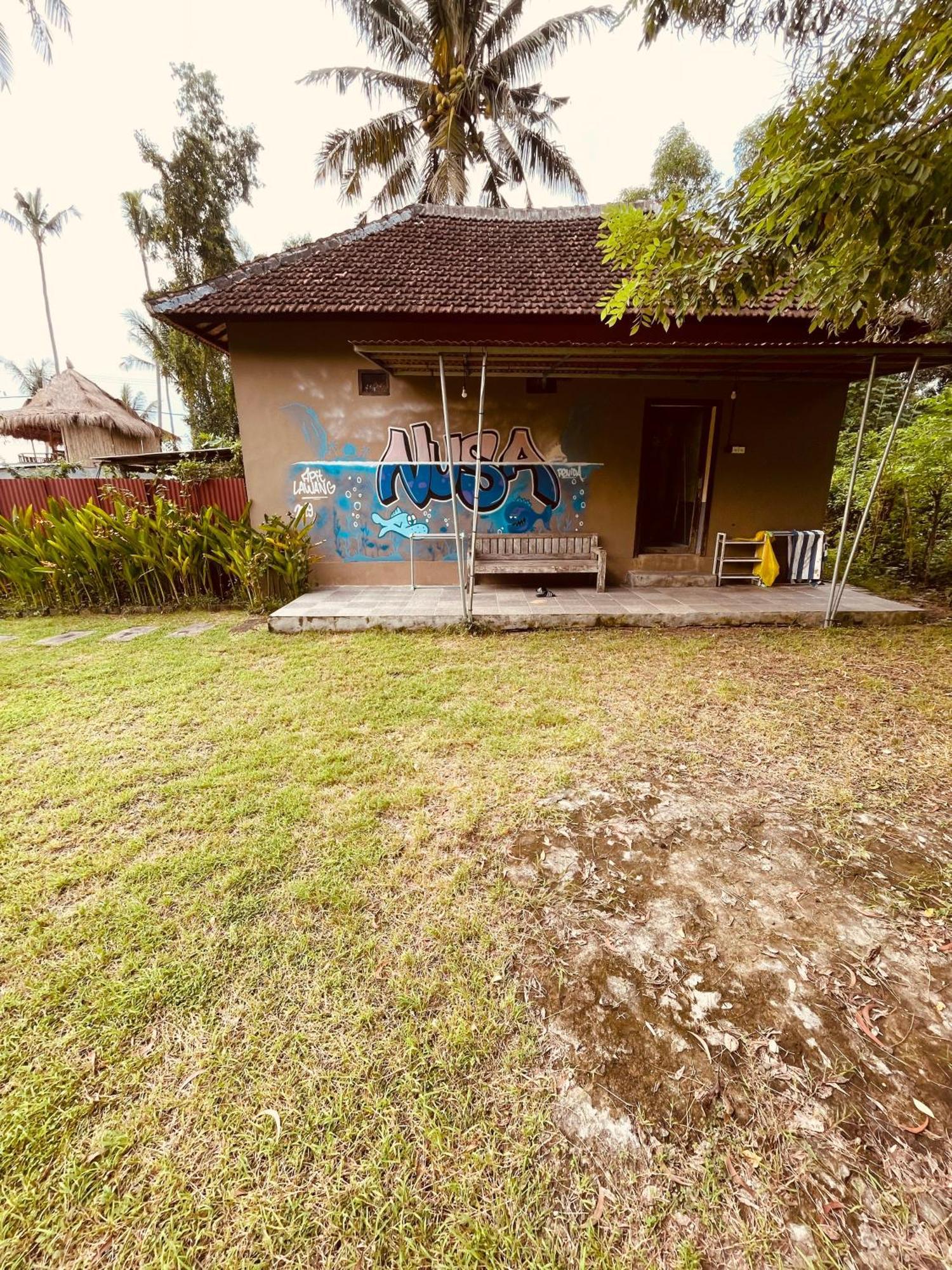 Pedidi Penida Hostel Batununggul Esterno foto